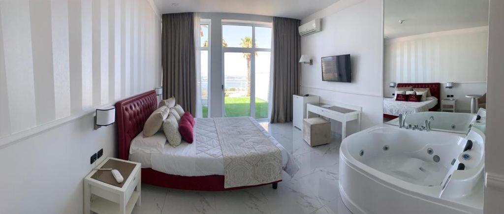 Junior Suite Spa Bath Sea View