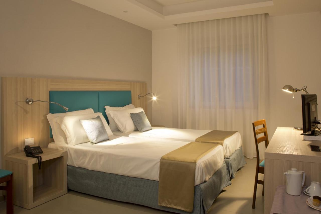 Standard Double Room,999187461:JPEG