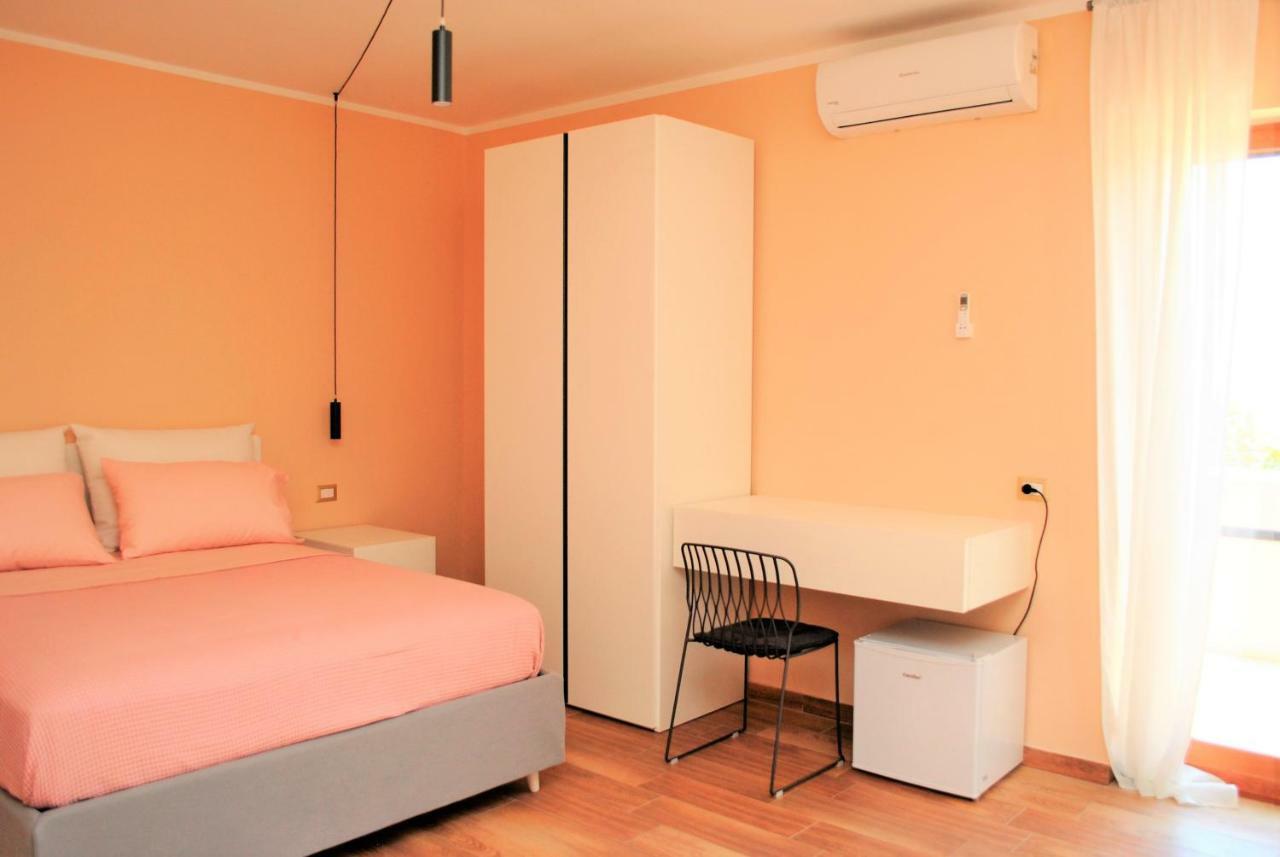 Camera Matrimoniale Deluxe con 1 Letto Supplementare